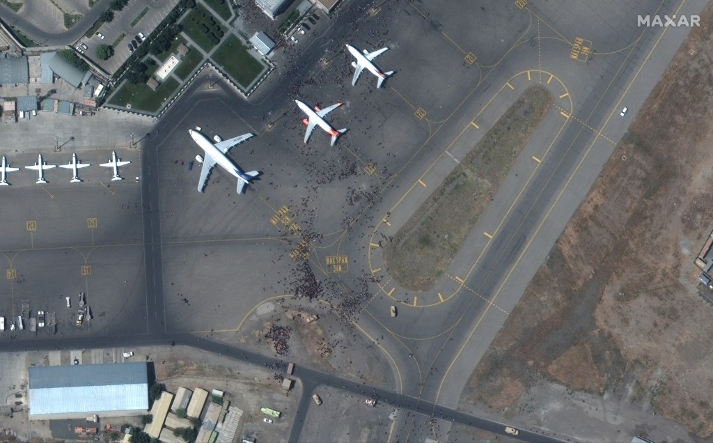 Satellite photos show chaos in Afghanistan exit