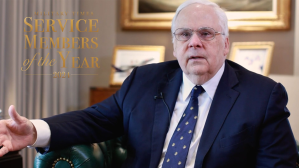 FedEx founder credits Marine Corps for giving him the tools to succeed