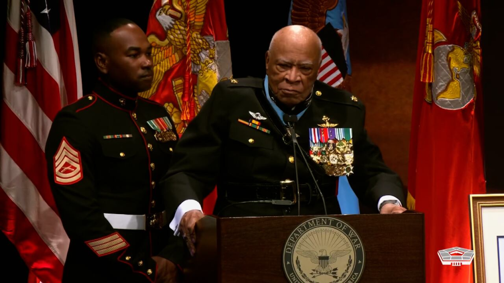 ‘I fought for that flag’: Medal of Honor Recipient speaks at ceremony