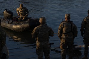Supreme Court says Texas Guard can’t block federal agents from border