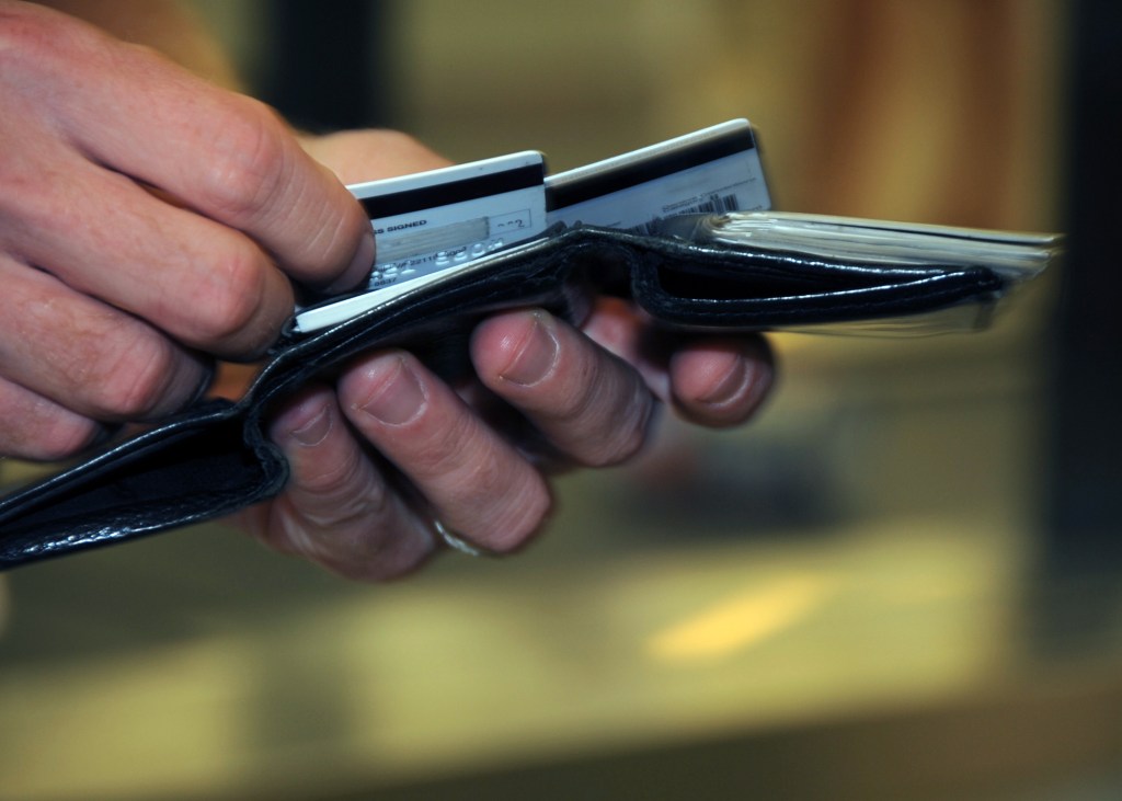 More shutdown assistance offered through military stores