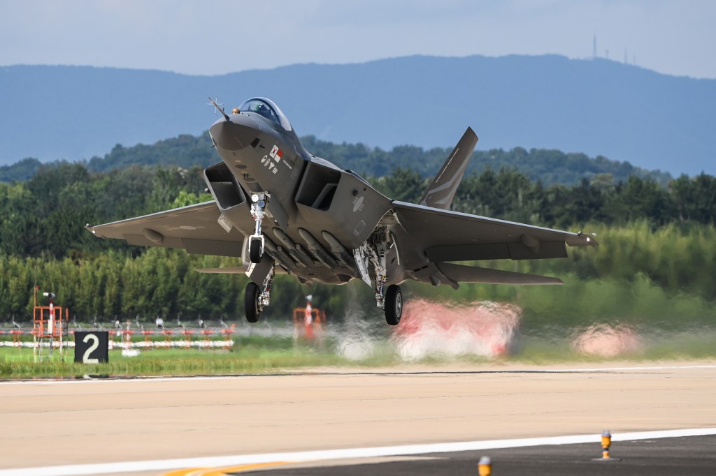 South Korea eyes mixed fleet of manned, unmanned warplanes