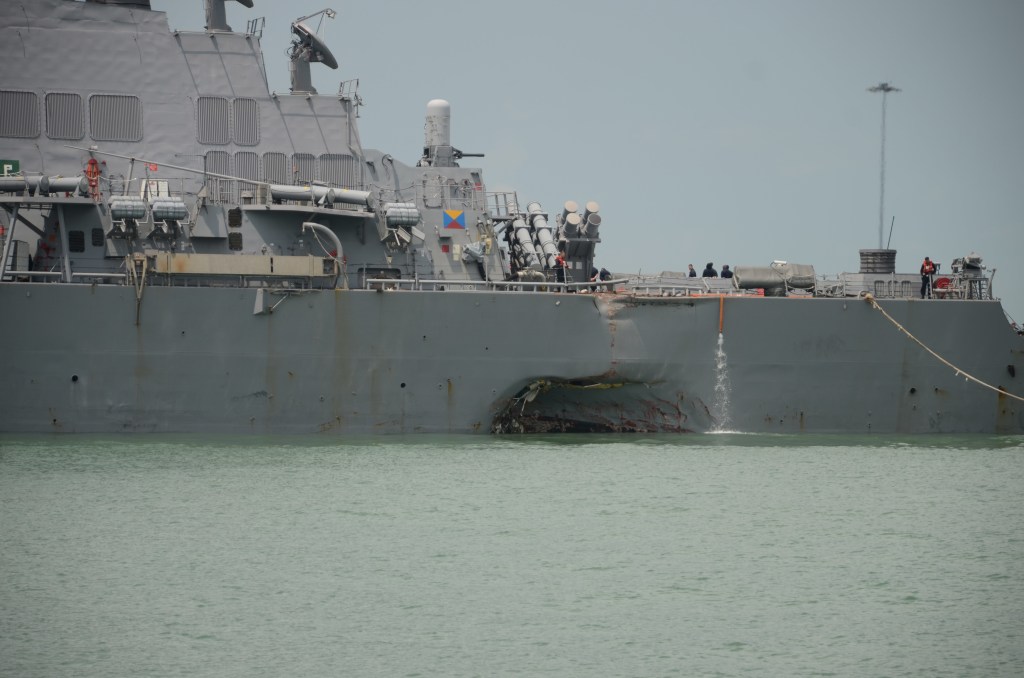US Navy to repair damaged destroyer in Japan