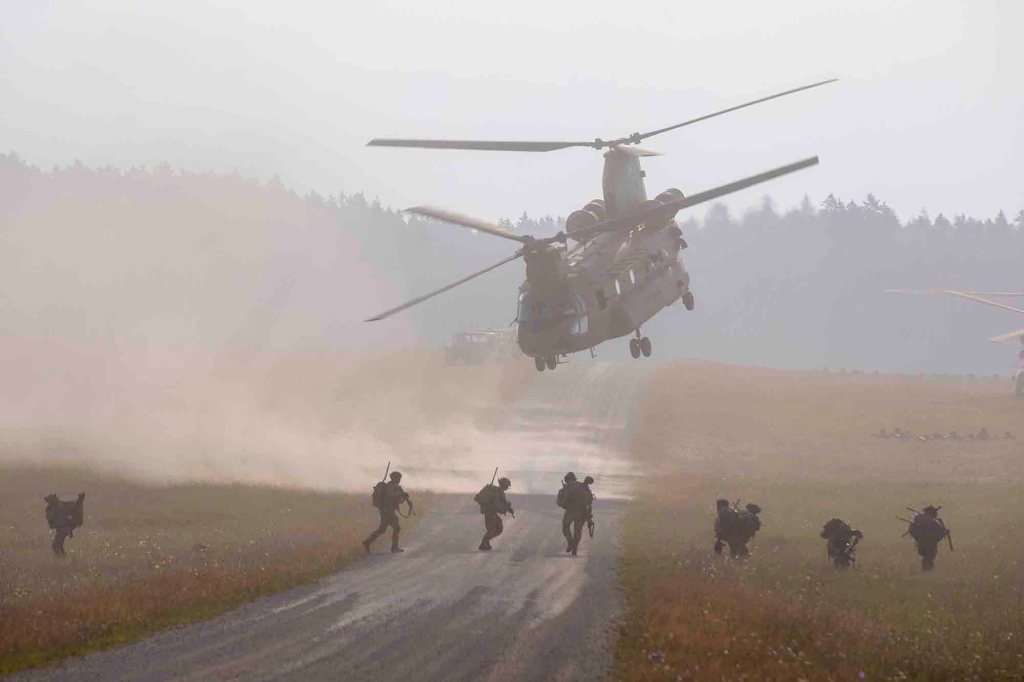 Latest Chinook helo variant has excessive rotor blade vibrations heading into major test