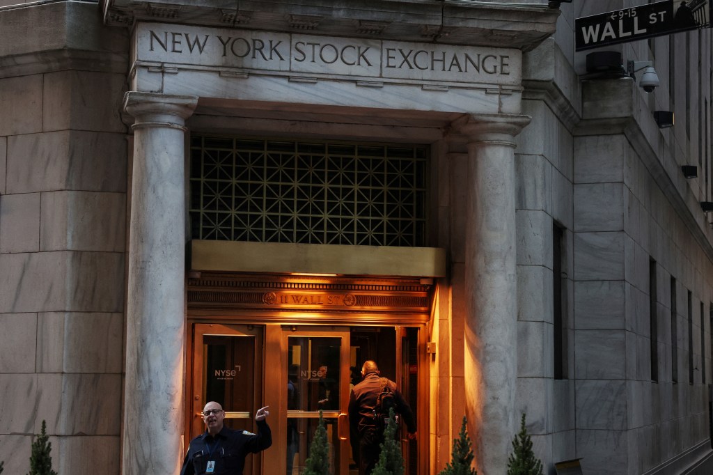 US defense stocks see no Iran war lift after early surge