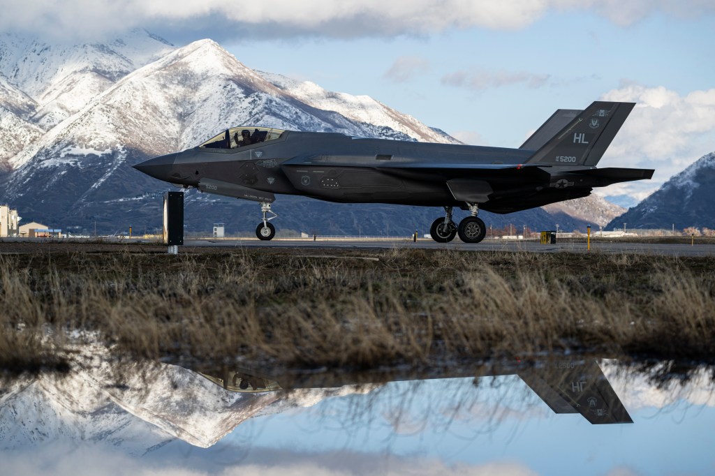 Only 1 in 4 F-35s is fully mission capable, GAO finds