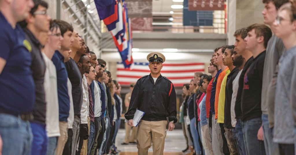 Navy forcing its recruiters to work six days a week