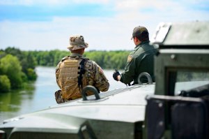 800 active-duty troops to be sent to Mexican border