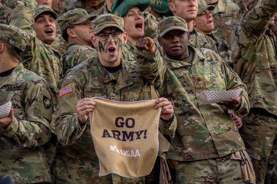 Woolfolk scores twice, Army beats Lafayette, 31-13