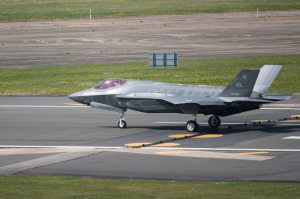 GAO urges caution on economic order quantity buy for F-35 jet