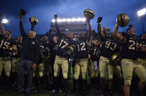 Army can pass, too; Black Knights 35-21 over UTEP