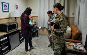 Lawmakers push for better mental health care for new moms