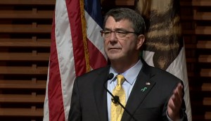 Carter calls for closer Pentagon ties with Silicon Valley