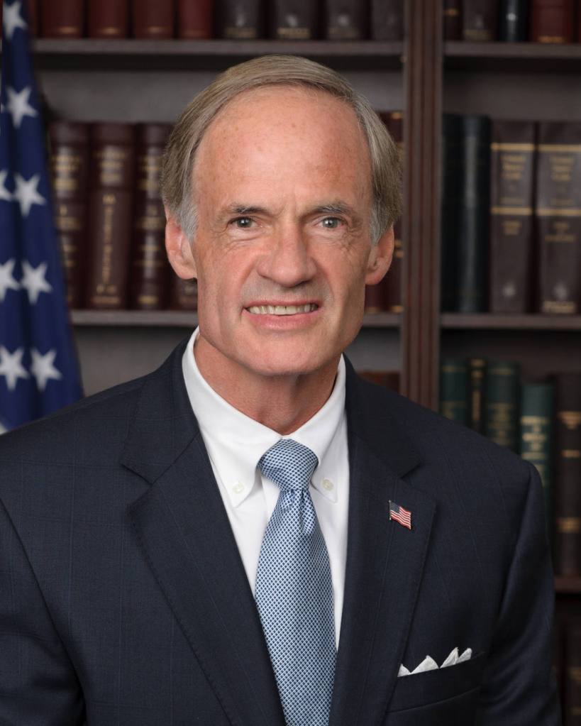 Senators push to prevent federal charge card abuse