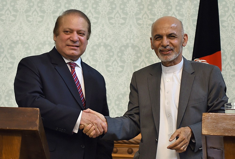 Afghan government holds direct talks with Taliban