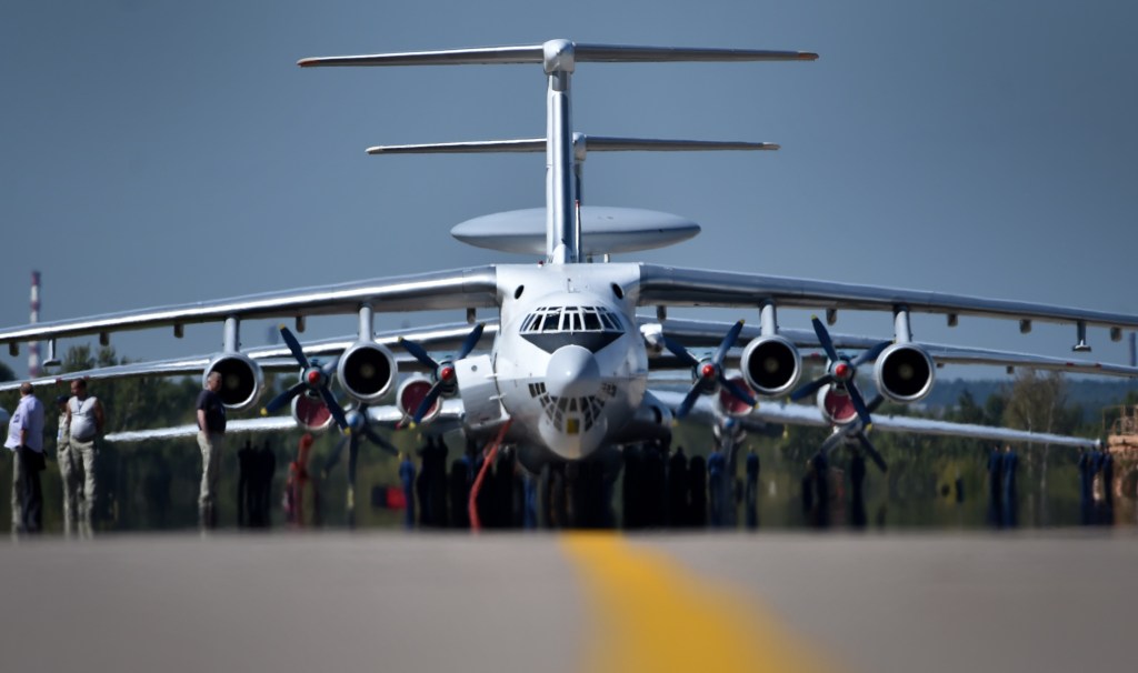 Russia Seeks Middle East Deals at MAKS Air Show