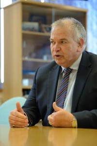 Airbus official: Build UK surveillance satellite capability