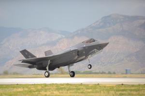 Air Force tells airmen: Defend the F-35