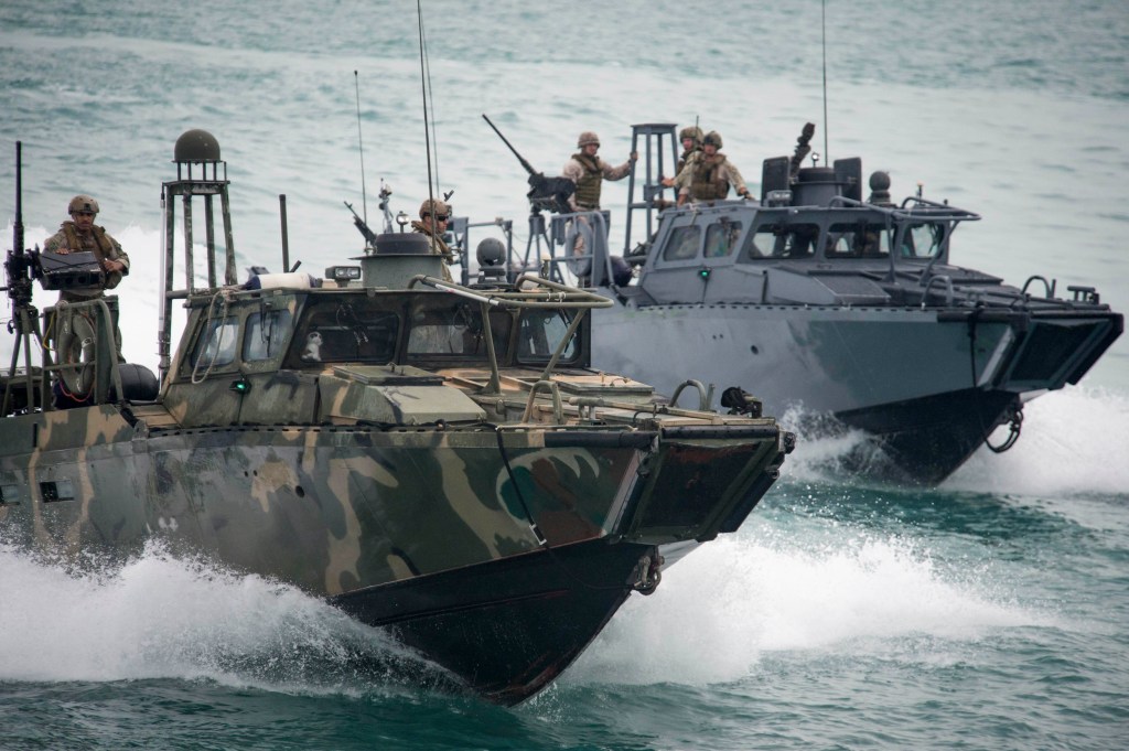 Pentagon: 10 U.S. sailors taken into Iranian custody to be returned
