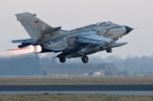 Report: Germany’s Tornado Recon Jets ‘Can’t Fly at Night’