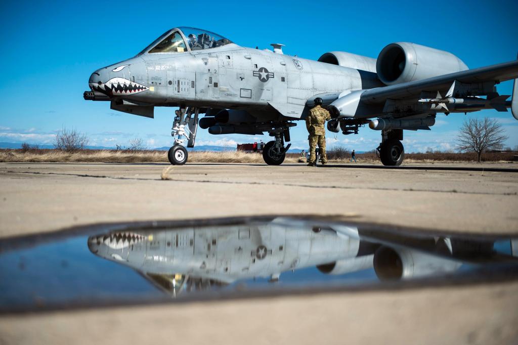 Battle Bracket: Nimitz, A-10, Abrams, Mk 19 make semis