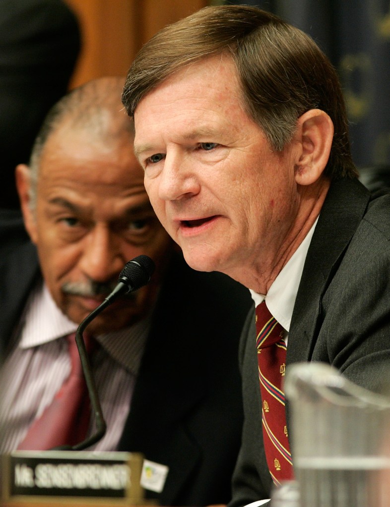 Amendment puts IGs in charge of cyber audits, not NIST