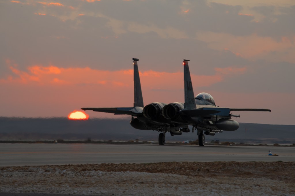 Iraqis, Syrians still rely on coalition airpower as troop levels wane