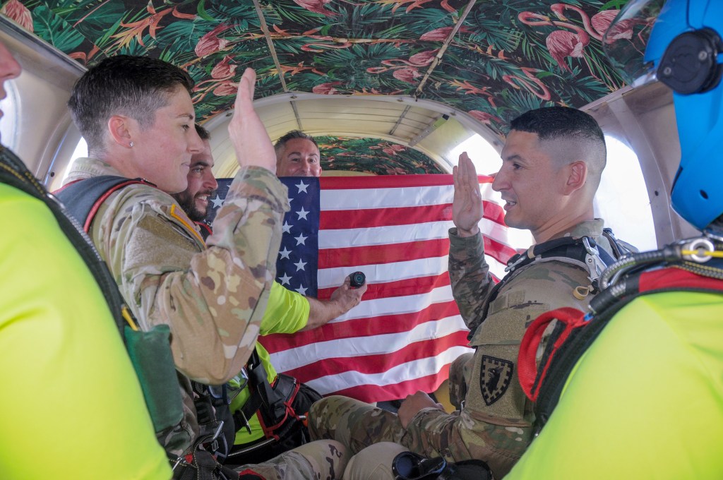 Army doubles down on retention for fiscal 2023 amid recruiting woes