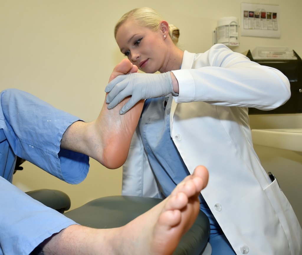 Urine test could predict stress fractures in boot camp