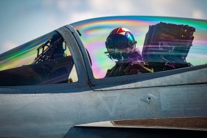 Select naval flight officers, aviators eligible for $120,000 retention bonus