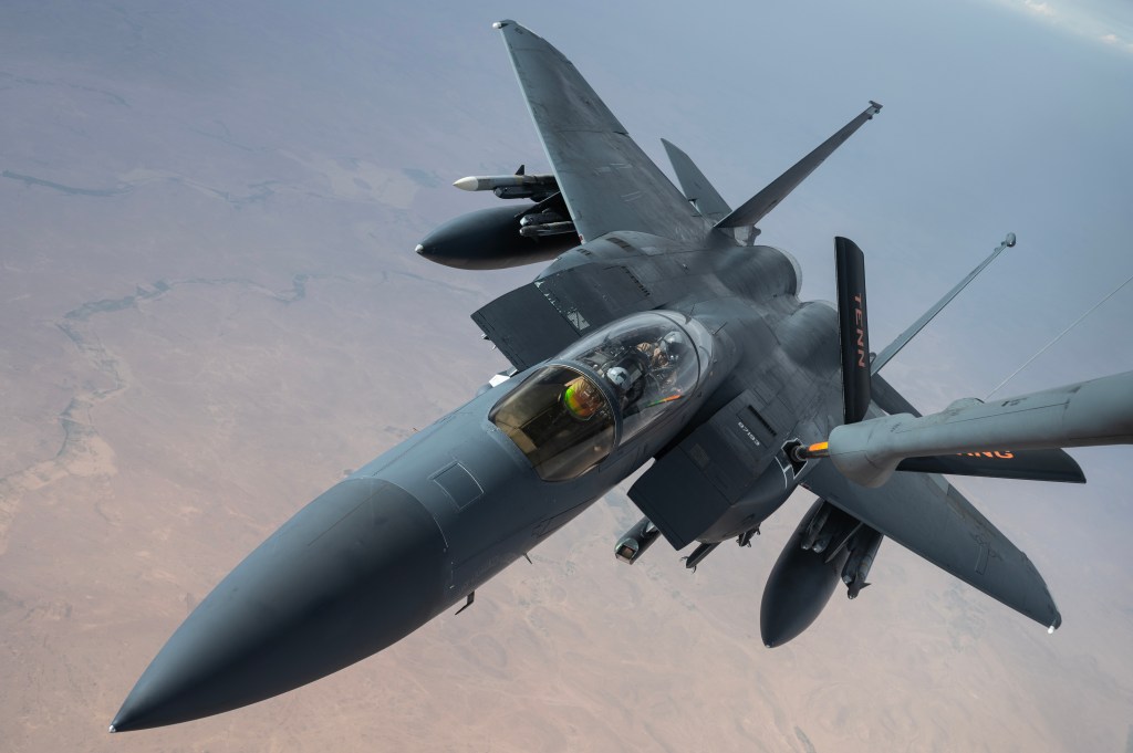 Michael Bay slated to direct film on rescue of F-15 crew in Iran