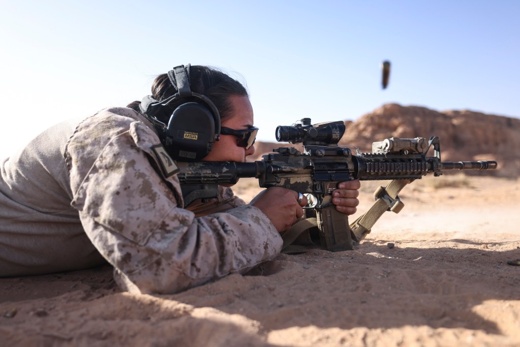 Pentagon’s women-in-combat review reassigned; deadline extended