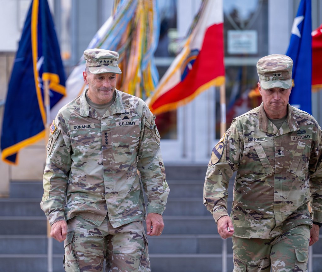 Kyiv military chief salutes outgoing US Army commander as war rages in Ukraine