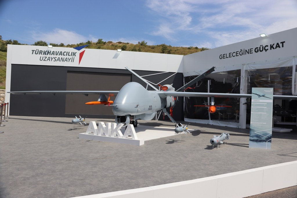 Malaysia picks Turkish defense firm in drone deal