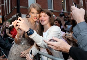 Taylor Swift-based passwords harm cybersecurity, report says