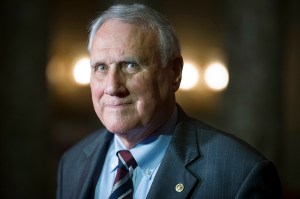 McCain replacement Sen. Jon Kyl resigning at end of year