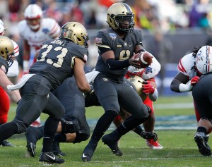 No. 22 Army routs Houston 70-14 in Armed Forces Bowl