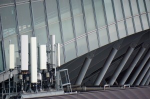 Senate wants Pentagon to study risks of 5G