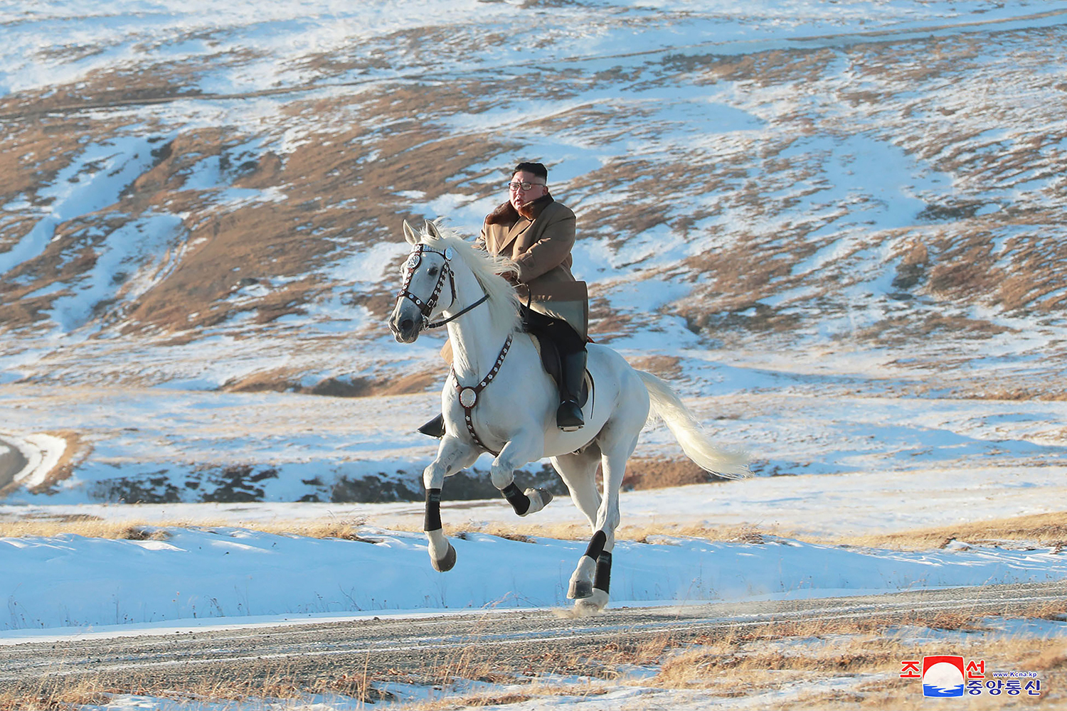 Kim Jong Un rides a white horse