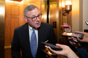 Senate: Obama officials hamstrung by Russia election attack