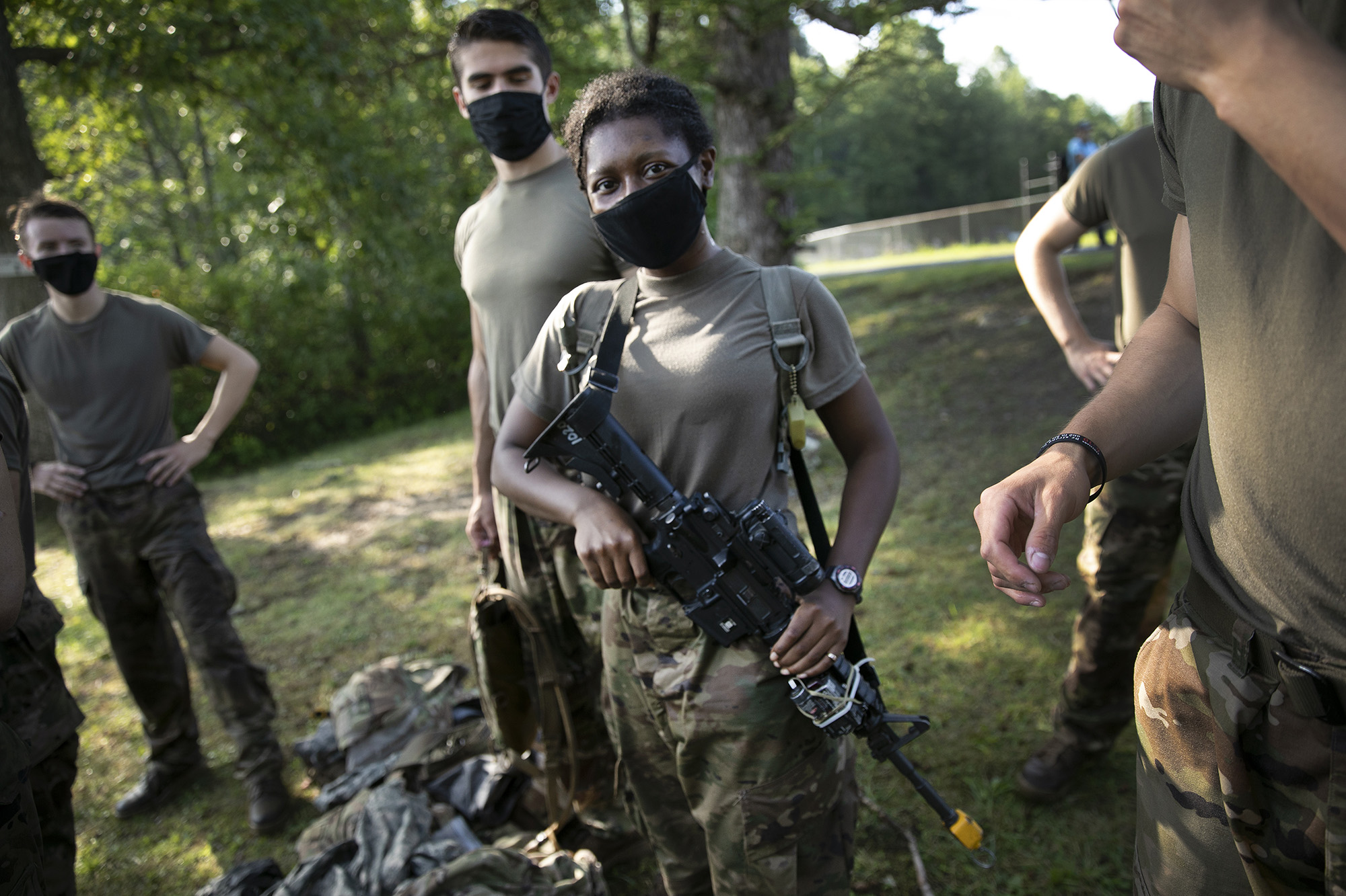 Niara Pelton, of Houston, Texas, carries her M-4 Carbine during drills, Friday, Aug. 7, 2020, in West Point, N.Y.