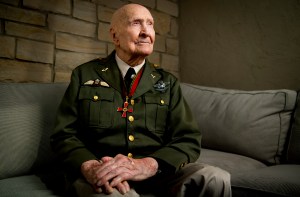‘Candy Bomber’ during Berlin Airlift glides into milestone birthday
