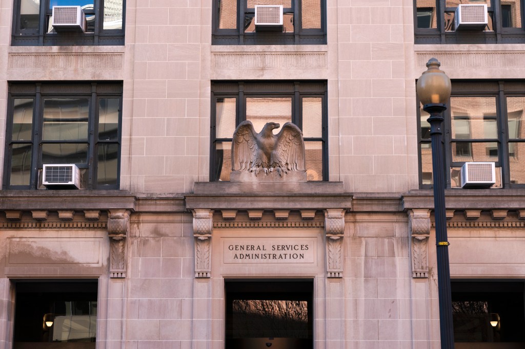 Federal office space sitting empty at most agencies, GAO review finds