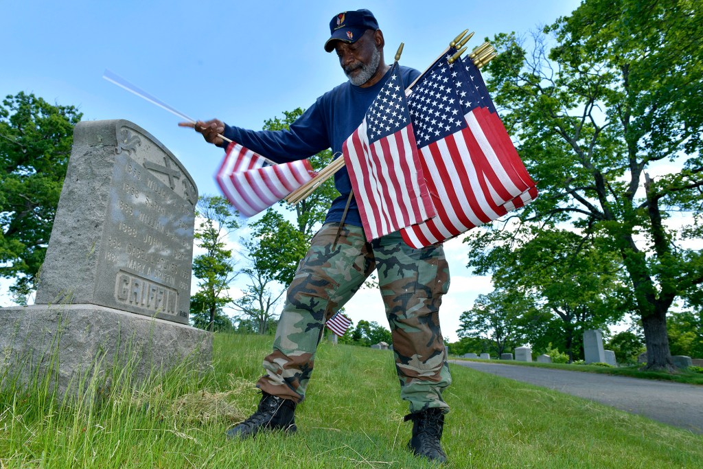 Veterans return to Memorial Day traditions as pandemic eases