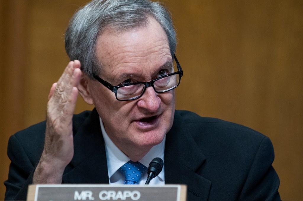 Leak of billionaires’ tax data draws GOP outcry over privacy