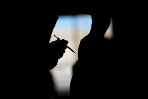 Feds’ vaccination numbers climb ahead of stricter enforcement