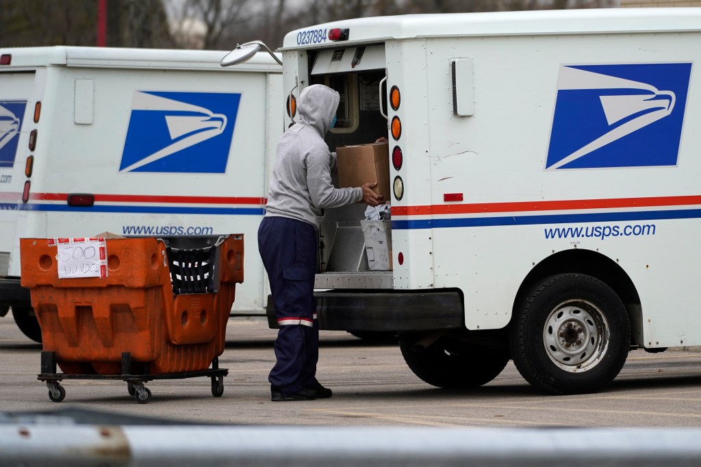 US Postal Service, union, lawmakers seek answers as robberies escalate