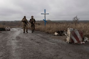 Russia hands draft security pacts to US, expects quick talks