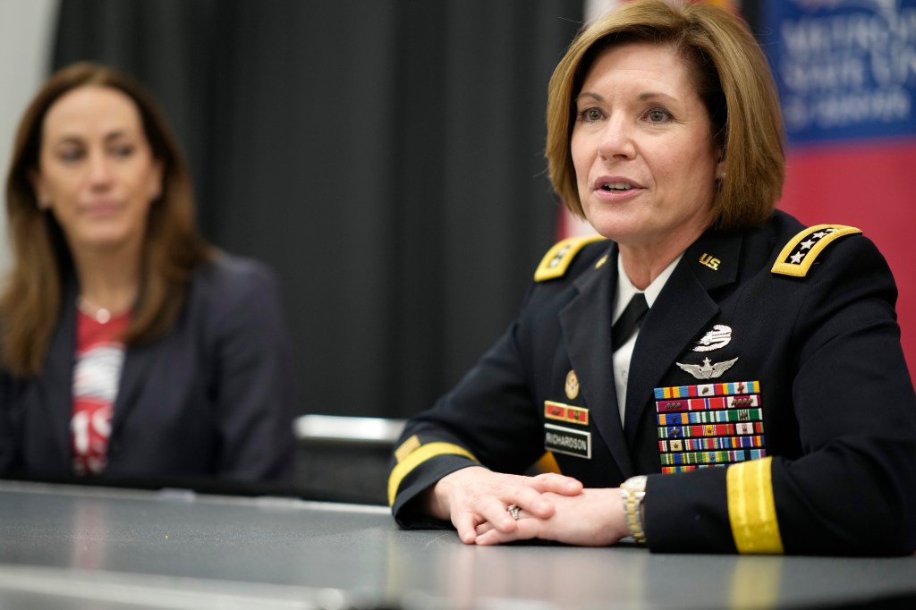 SOUTHCOM boss seeks to strengthen military ties in region