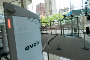 VA hospitals pay for AI weapons scanners testers say are error-prone